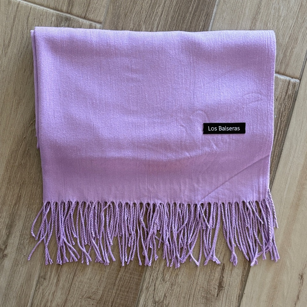 Los Balseras Cashmere Lavender Fringe Shawl Wrap - Picture 2 of 3